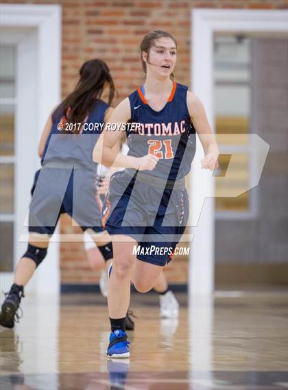 Thumbnail 2 in Episcopal vs Potomac (VISAA Division 1 Final) photogallery.