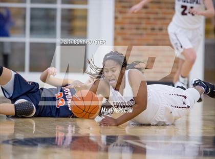 Thumbnail 3 in Episcopal vs Potomac (VISAA Division 1 Final) photogallery.