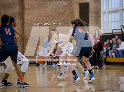 Thumbnail 3 in Episcopal vs Potomac (VISAA Division 1 Final) photogallery.