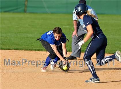 Thumbnail 3 in Skyview vs Emmett (4A District Tournament, Championship Game) photogallery.