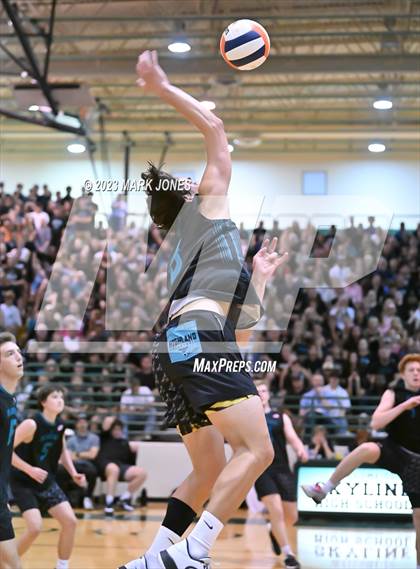 Thumbnail 2 in Perry vs. Highland (AIA 6A Final) photogallery.