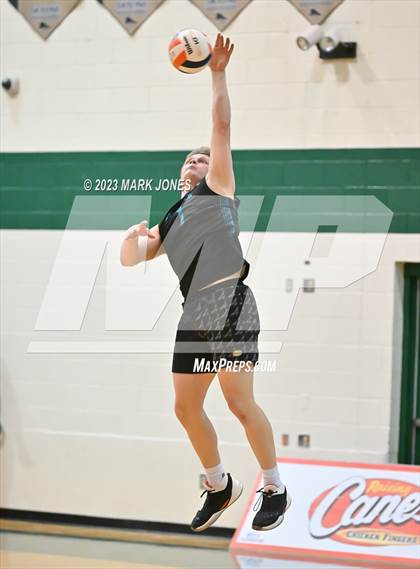 Thumbnail 2 in Perry vs. Highland (AIA 6A Final) photogallery.
