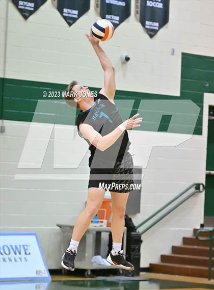 Thumbnail 2 in Perry vs. Highland (AIA 6A Final) photogallery.