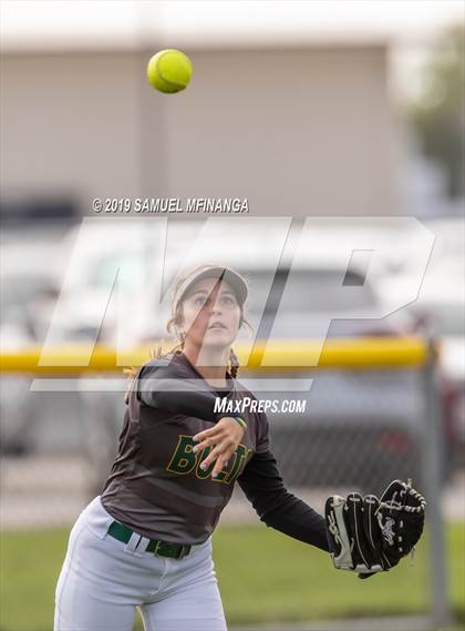 Thumbnail 2 in North Platte vs. Pius X photogallery.