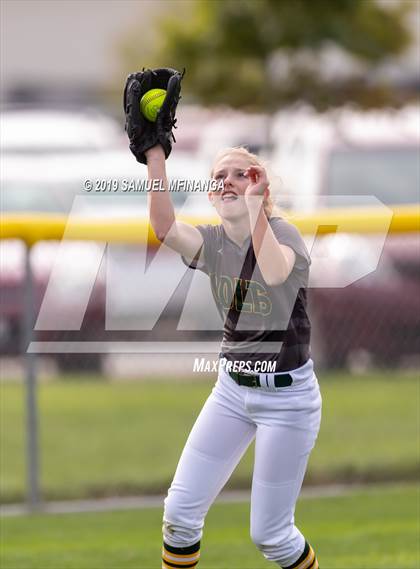 Thumbnail 1 in North Platte vs. Pius X photogallery.