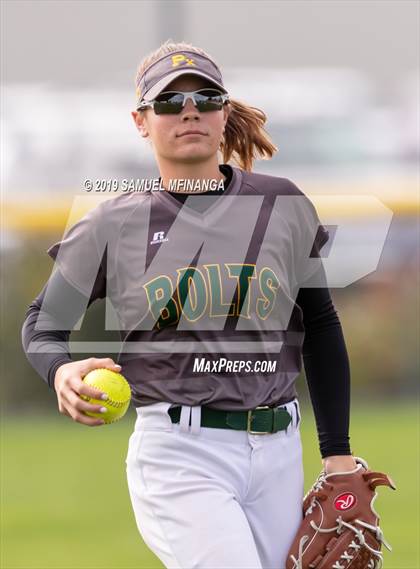 Thumbnail 2 in North Platte vs. Pius X photogallery.