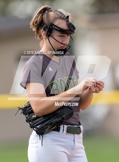 Thumbnail 3 in North Platte vs. Pius X photogallery.