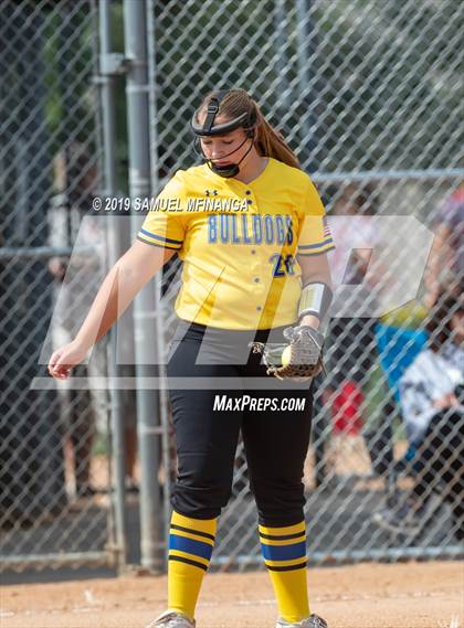 Thumbnail 2 in North Platte vs. Pius X photogallery.