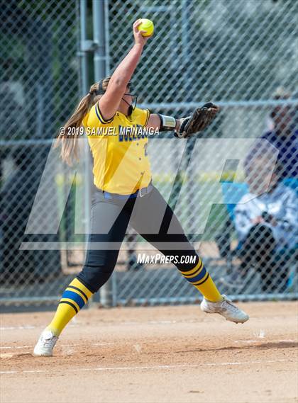 Thumbnail 2 in North Platte vs. Pius X photogallery.