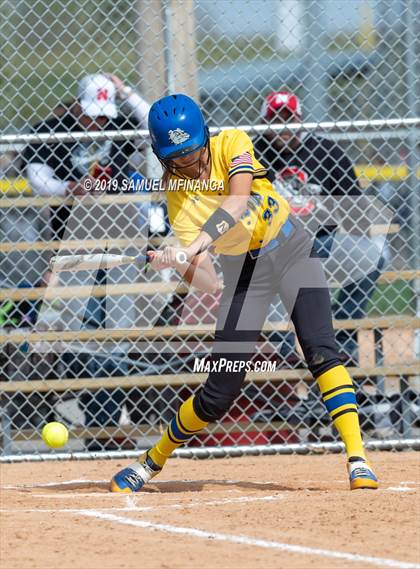 Thumbnail 2 in North Platte vs. Pius X photogallery.