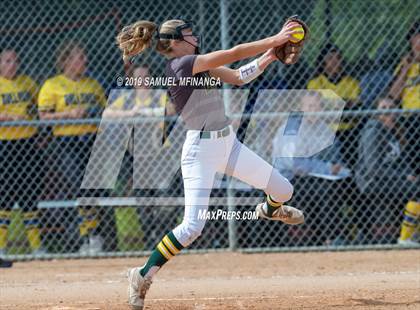 Thumbnail 2 in North Platte vs. Pius X photogallery.