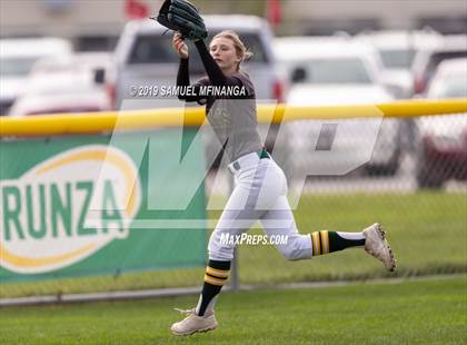 Thumbnail 3 in North Platte vs. Pius X photogallery.