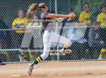 Thumbnail 2 in North Platte vs. Pius X photogallery.