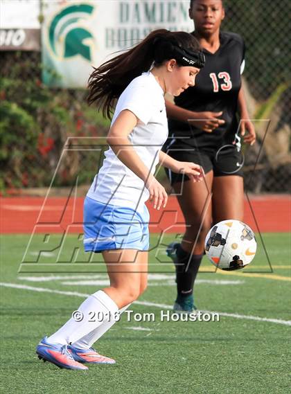 Thumbnail 1 in St. Lucy's vs Etiwanda photogallery.