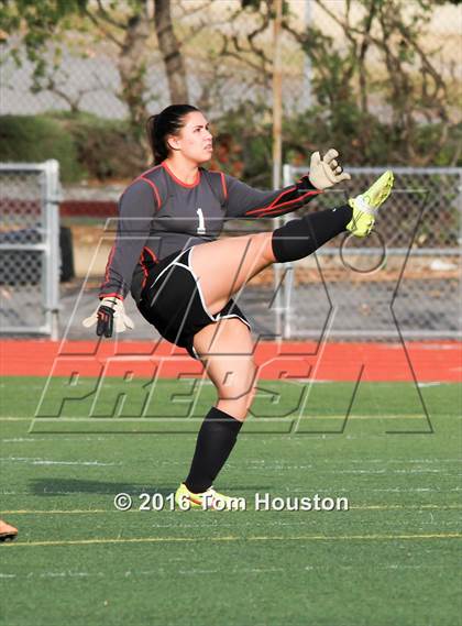 Thumbnail 2 in St. Lucy's vs Etiwanda photogallery.