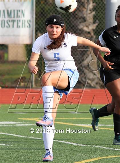 Thumbnail 2 in St. Lucy's vs Etiwanda photogallery.