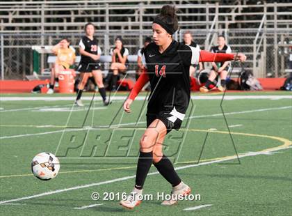 Thumbnail 3 in St. Lucy's vs Etiwanda photogallery.