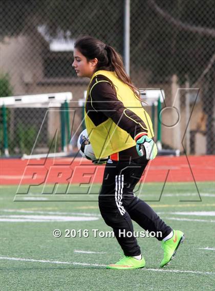 Thumbnail 2 in St. Lucy's vs Etiwanda photogallery.