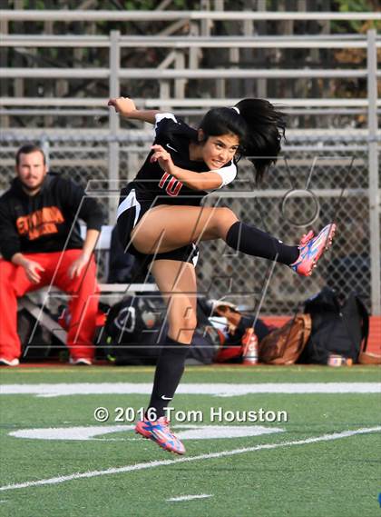 Thumbnail 1 in St. Lucy's vs Etiwanda photogallery.