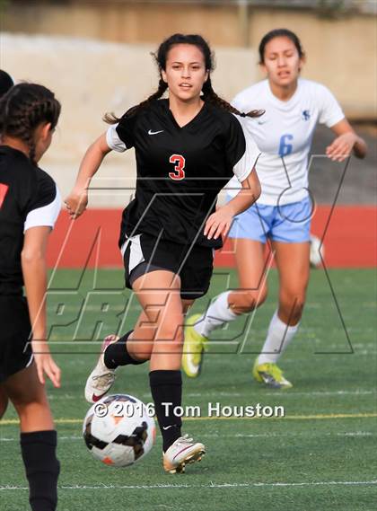 Thumbnail 1 in St. Lucy's vs Etiwanda photogallery.