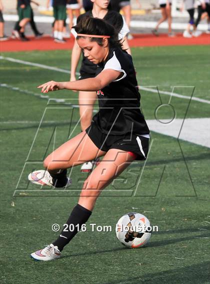 Thumbnail 1 in St. Lucy's vs Etiwanda photogallery.