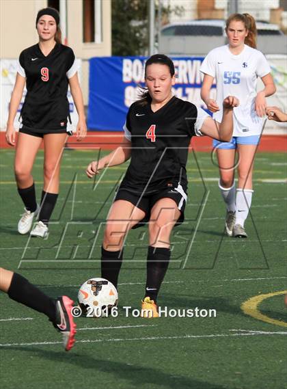 Thumbnail 2 in St. Lucy's vs Etiwanda photogallery.
