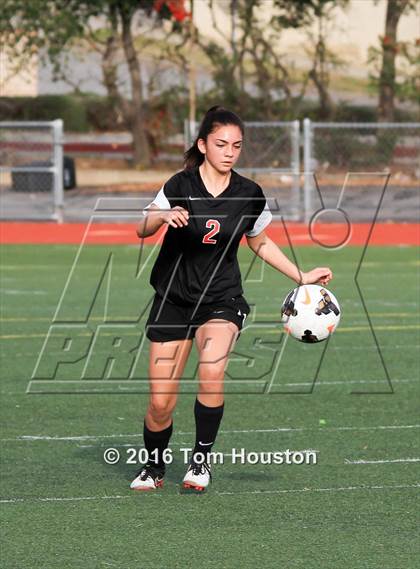 Thumbnail 3 in St. Lucy's vs Etiwanda photogallery.