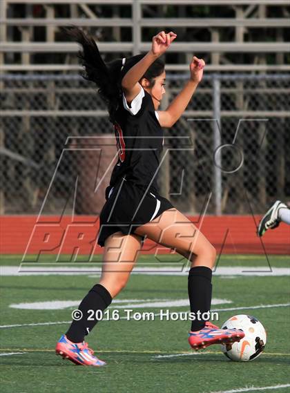 Thumbnail 1 in St. Lucy's vs Etiwanda photogallery.