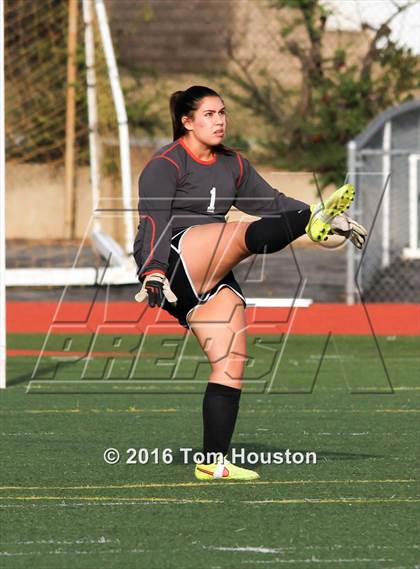 Thumbnail 2 in St. Lucy's vs Etiwanda photogallery.