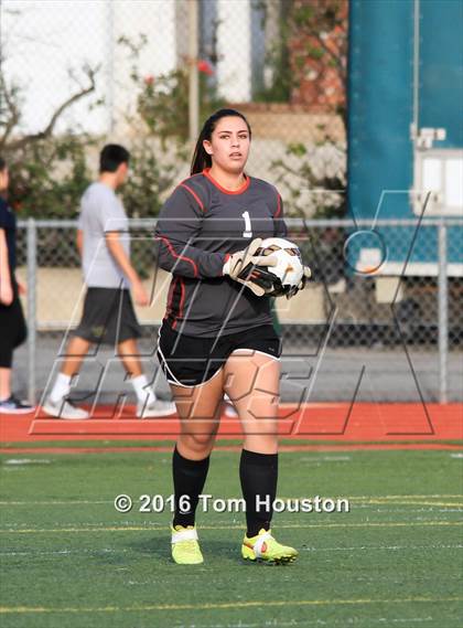 Thumbnail 2 in St. Lucy's vs Etiwanda photogallery.