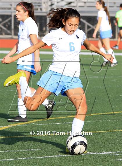 Thumbnail 3 in St. Lucy's vs Etiwanda photogallery.