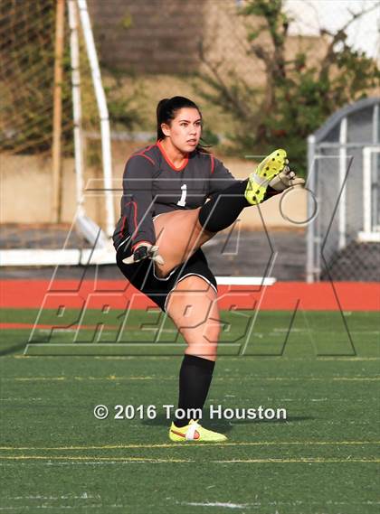 Thumbnail 1 in St. Lucy's vs Etiwanda photogallery.