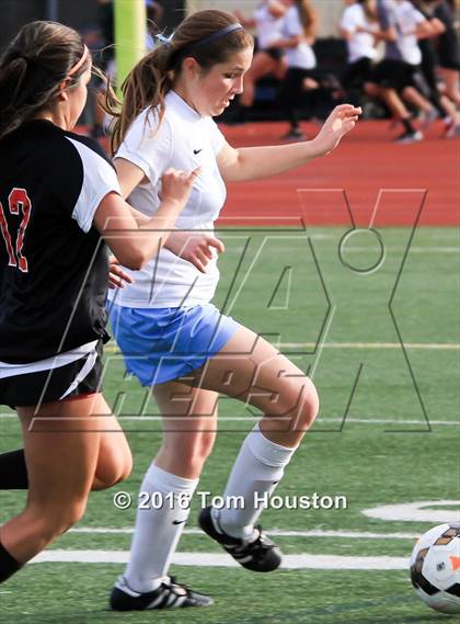 Thumbnail 2 in St. Lucy's vs Etiwanda photogallery.