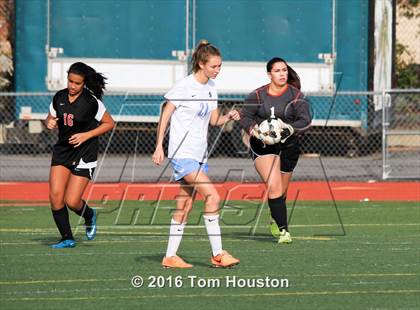 Thumbnail 2 in St. Lucy's vs Etiwanda photogallery.