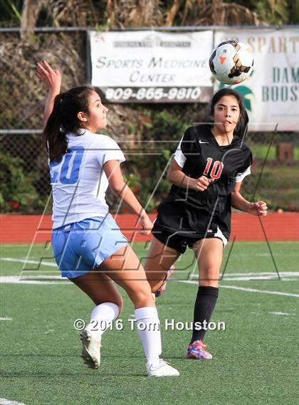 Thumbnail 2 in St. Lucy's vs Etiwanda photogallery.