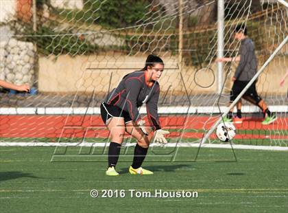Thumbnail 3 in St. Lucy's vs Etiwanda photogallery.