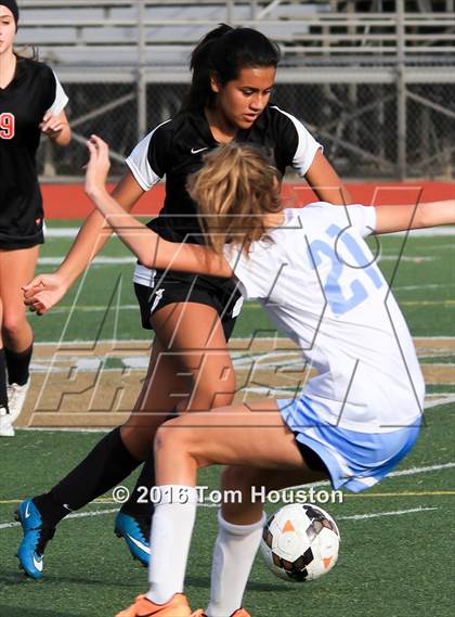 Thumbnail 3 in St. Lucy's vs Etiwanda photogallery.