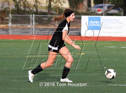 Thumbnail 3 in St. Lucy's vs Etiwanda photogallery.