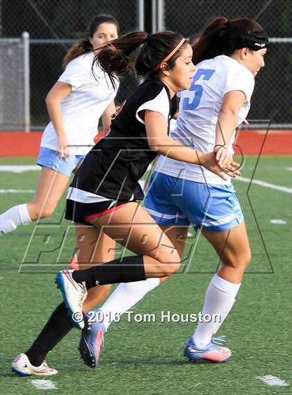 Thumbnail 1 in St. Lucy's vs Etiwanda photogallery.