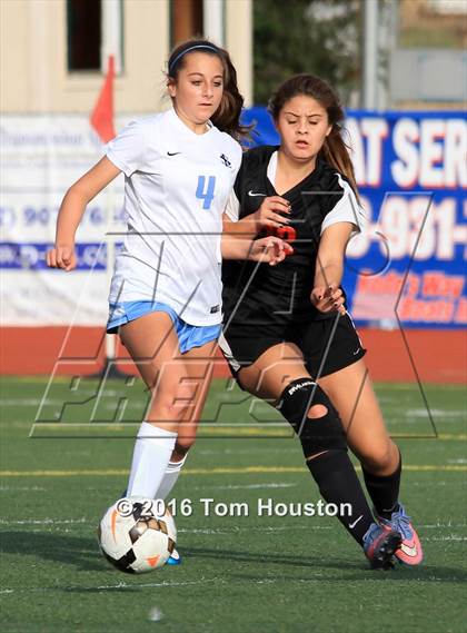 Thumbnail 2 in St. Lucy's vs Etiwanda photogallery.