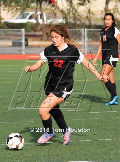 Thumbnail 1 in St. Lucy's vs Etiwanda photogallery.