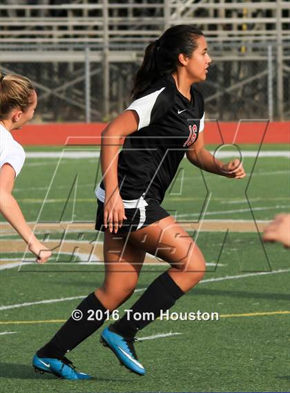 Thumbnail 2 in St. Lucy's vs Etiwanda photogallery.