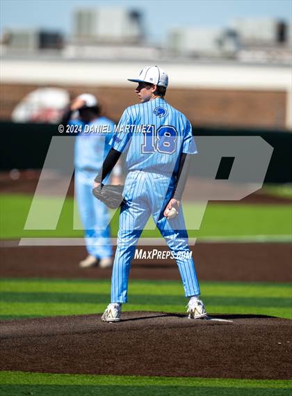 Thumbnail 2 in Dallas Jesuit vs. North Forney (Warrior-Panther Classic) photogallery.