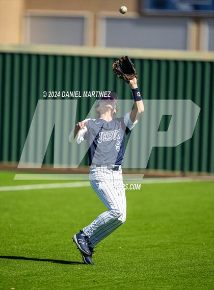 Thumbnail 3 in Dallas Jesuit vs. North Forney (Warrior-Panther Classic) photogallery.