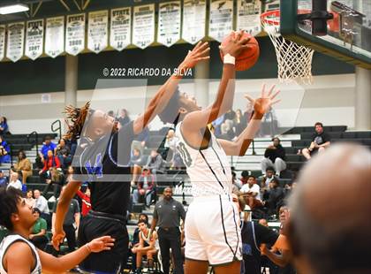 Thumbnail 1 in Mayde Creek vs Katy Taylor photogallery.