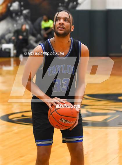 Thumbnail 1 in Mayde Creek vs Katy Taylor photogallery.