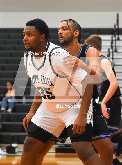 Thumbnail 1 in Mayde Creek vs Katy Taylor photogallery.