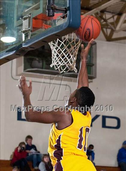Thumbnail 1 in Lafayette vs. Cooper (Lloyd Memorial Tournament) photogallery.