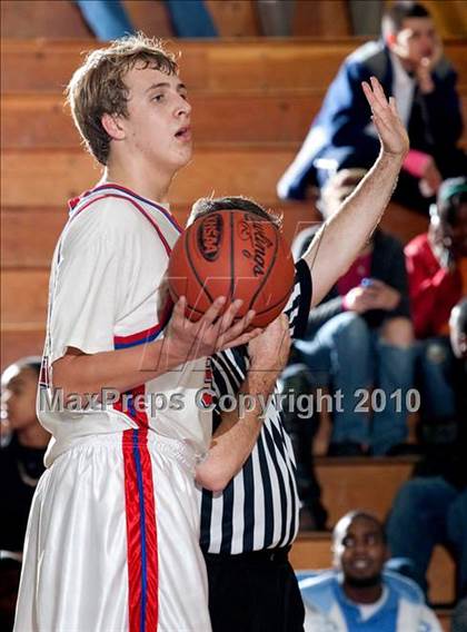 Thumbnail 3 in Lafayette vs. Cooper (Lloyd Memorial Tournament) photogallery.