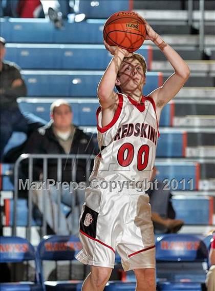 Thumbnail 2 in Nokomis vs. Newark (2011 Riverton Shootout) photogallery.